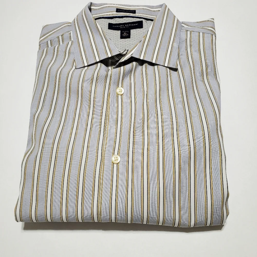 Mens Banana Republic shirt
